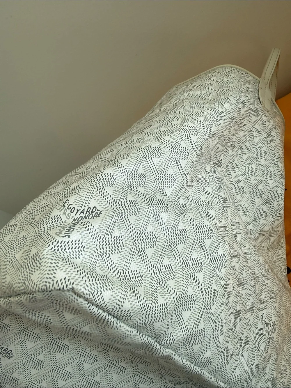 Goyard Saint Louis Tote in Ivory White with Matching Pouch